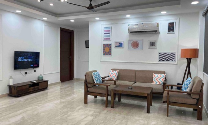 Kalkaji Apartment | Apartment ∙ 3 bedrooms ∙ 10 guests