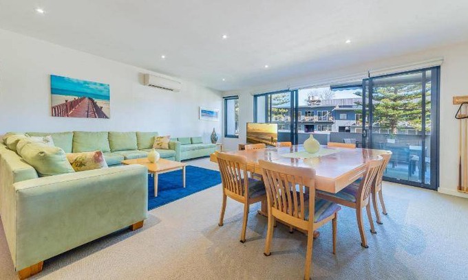 Cowes Apartment | Apartment ∙ 3 bedrooms ∙ 8 guests