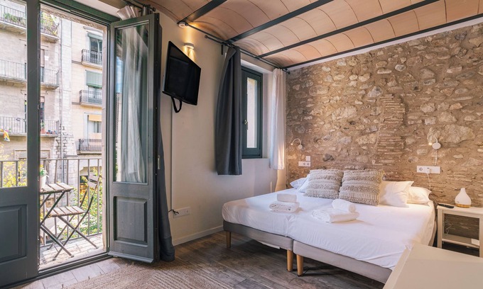 Old Town Apartment | Apartment '3 Ciprés' with Balcony, Wi-Fi and Air Conditioning
