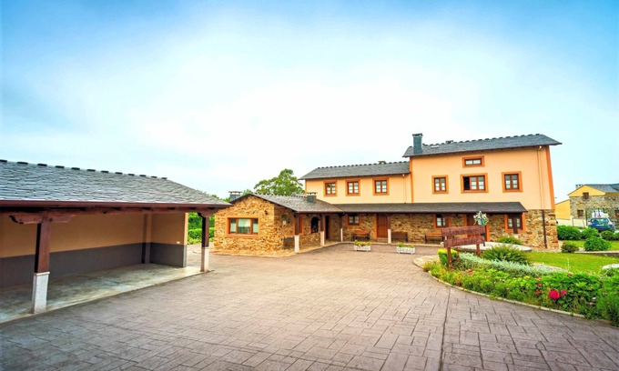 Serantes Apartment | Apartment 4: Family duplex with view