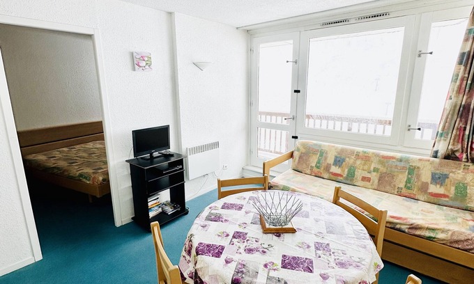 La Mongie Apartment | Apartment 4 pers Mongie Tourmalet FOOT OF SLOPES, INDOOR PARKING, BALCONY