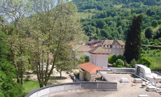 Allevard Apartment | Apartment 4 people directly connected to the thermal baths. Ed. 3 weeks: 780 €