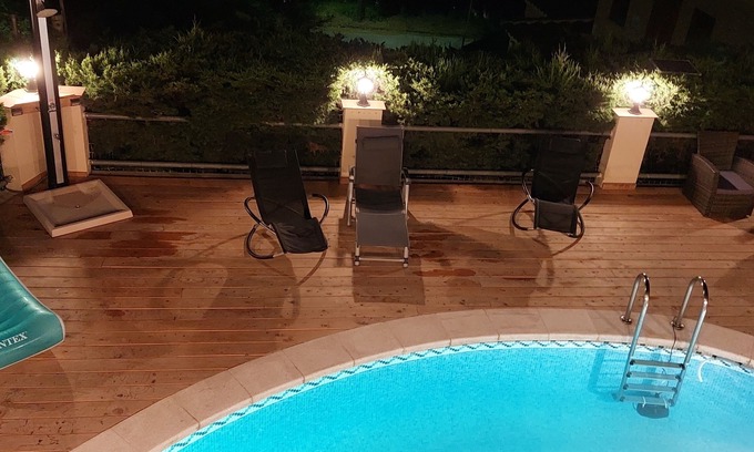 Vidreres House | Apartment 4 people with private pool.