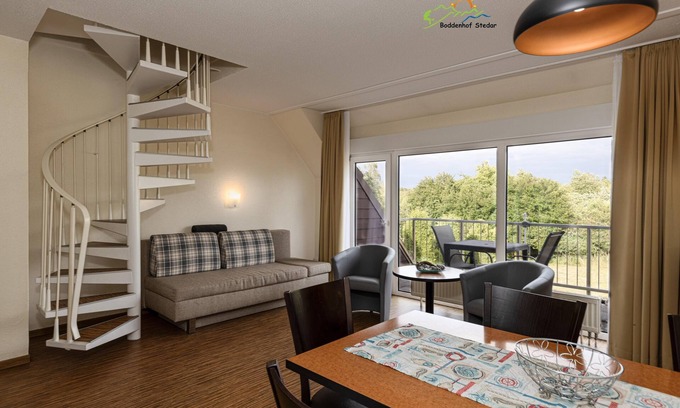 Buschvitz Apartment | Apartment 56 - Spacious apartment with balcony, WiFi and modern amenities