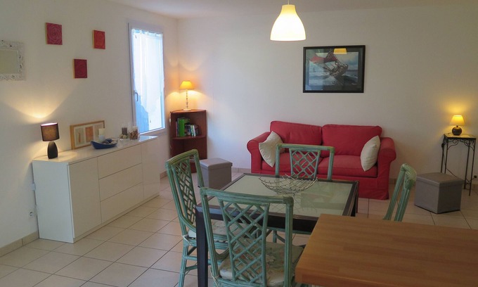 Marans Apartment | Apartment 62m Poitevin marshes/2 bedrooms/pool/secure resid