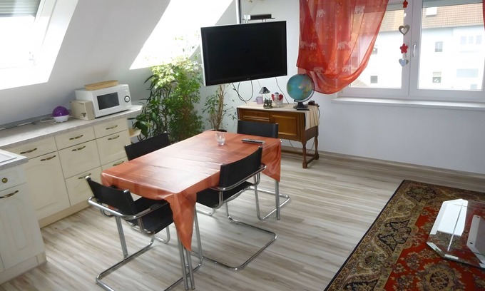 Kemmern Apartment | Apartment 'A Casa Alfred Kemmern - Neu' with Shared Terrace, Wi-Fi and Air Conditioning