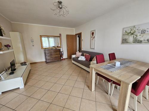Pacengo Apartment | APARTMENT A CASA DI LA' - Regarda Travel