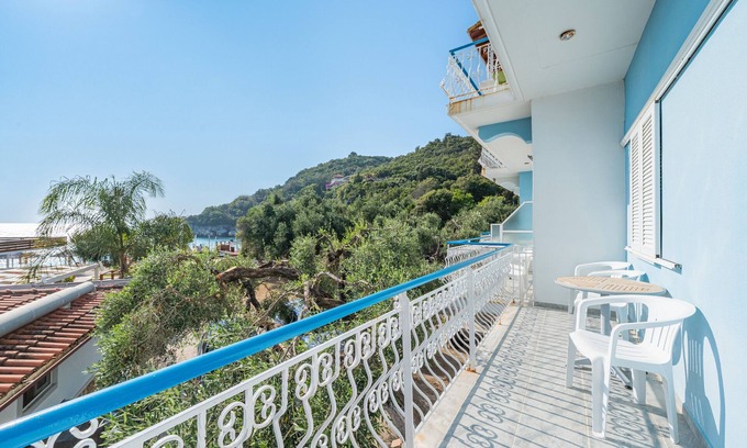 Parga Apartment | Apartment 'Alex Bar 4' with Sea View, Wi-Fi and Air Conditioning