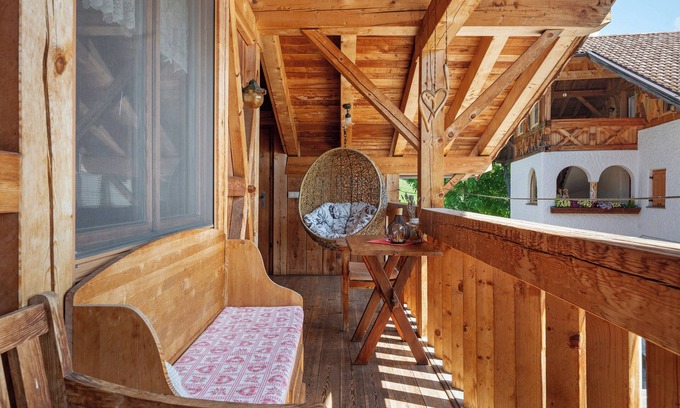 Molten Apartment | Apartment 'Alpenstern' with Mountain View, Shared Garden and Wi-Fi