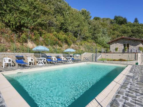 Villa Collemandina Apartment | Apartment Altana - CNG176 by Interhome