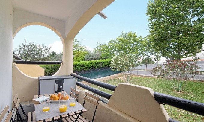 Montes de Alvor Apartment | Apartment 'Alvor Quinta Nova' close to the Sea with Shared Pool & Wi-Fi