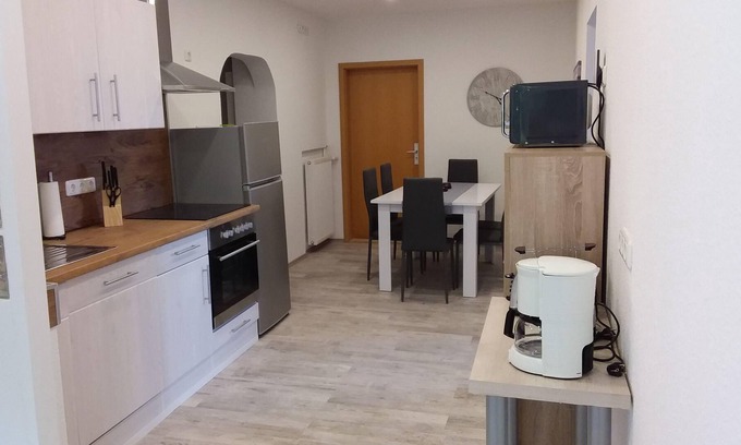 Poppendorf Apartment | Apartment Amera Ferienwohnung