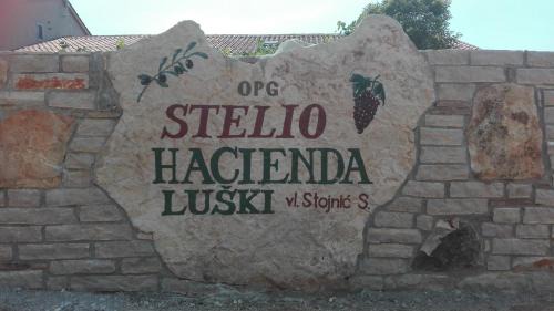 Lanterna Apartment | Apartment and Rooms Hacienda Stelio
