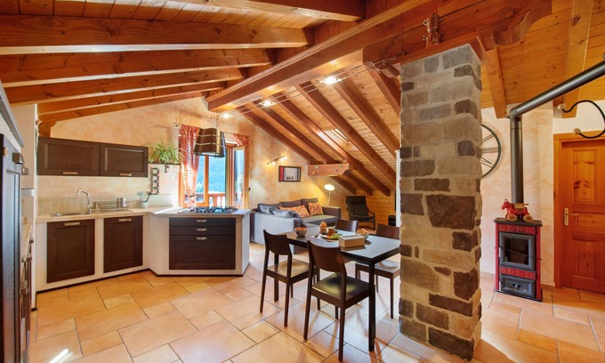 Issime Apartment | Apartment 'Anita - Issime Valle D'aosta' with Balcony