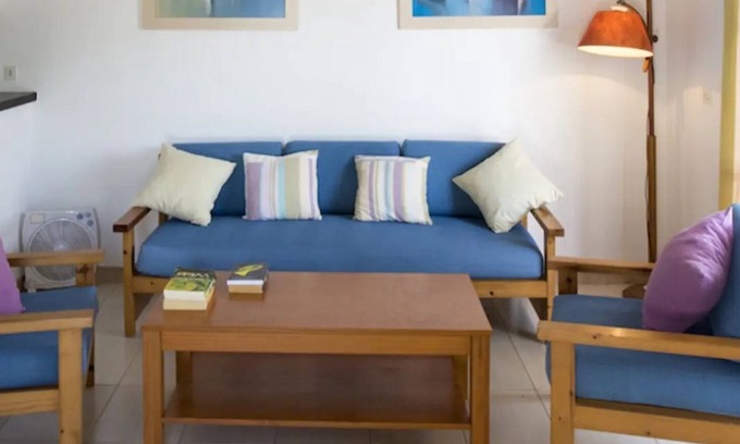 Son Xoriguer Apartment | Apartment 'Apartamento De 2 Dormitorios II' with Private Terrace and Shared Garden