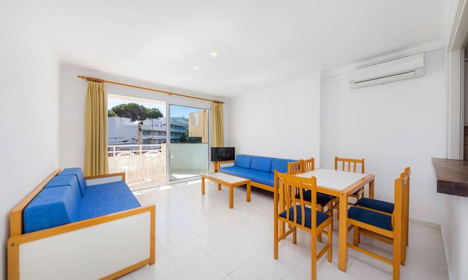 Canyamel Apartment | Apartment 'Apartament Massanet Ba' with Balcony, Wi-Fi and Air Conditioning