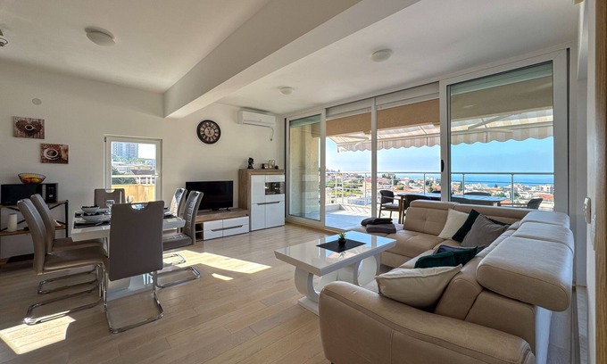 Bar Apartment | Apartment/apartment for 4 guests with 102m² in Dobra Voda (268394)