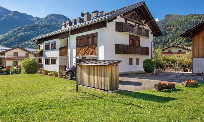 Vodo Cadore Apartment | Apartment 'Appartamento Privato Nelle Dolomiti' with Mountain View and Private Garden