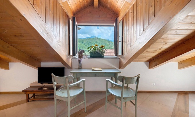 Fisciano Apartment | Apartment 'Appartamenti In Agriturismo' with Mountain View, Wi-Fi and Air Conditioning