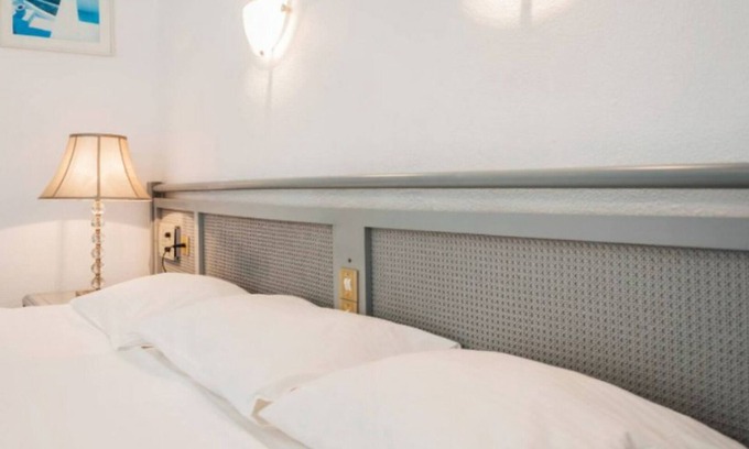 Maleme Apartment | Apartment Art Deco