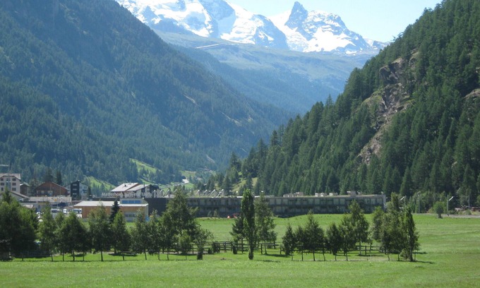 Taesch Apartment | Apartment at the gateway to the glacier world of Zermatt