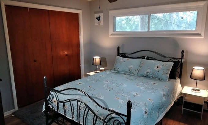 Old Mill Creek Apartment | Apartment Attached to a 1900 historic Farm house