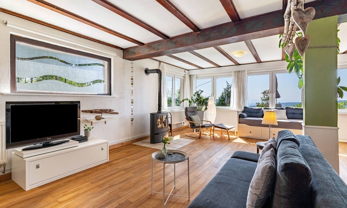 Seelbach Apartment | Apartment 'Augensteins Burgzimmer' with Private Terrace and Wi-Fi