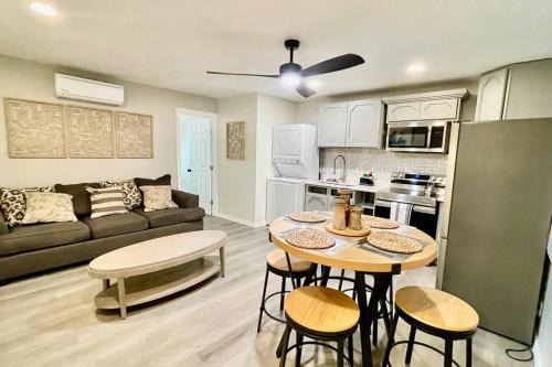 El Paso Apartment | Apartment B, Restful,Cozy, close Sunland Park Mall
