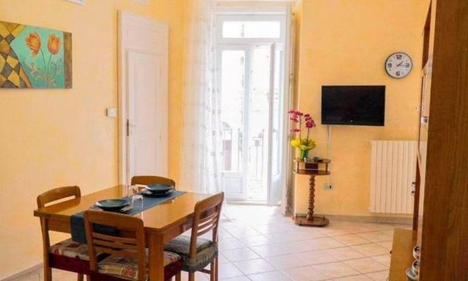 Monte Sant'Angelo Apartment | Apartment 'Barbahouse' with Balcony and Wi-Fi