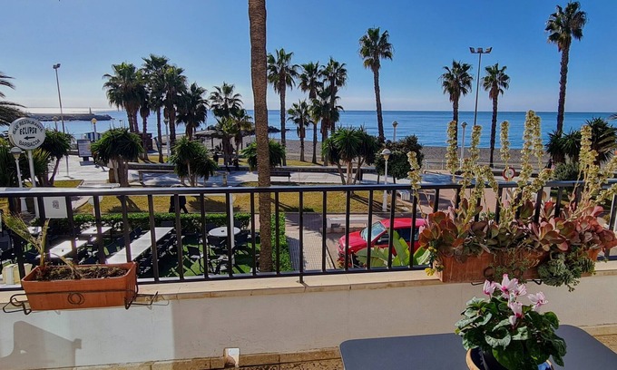 Caleta de Velez Apartment | Apartment 'Beach Panorama Caleta' Waterfront and Air Conditioning