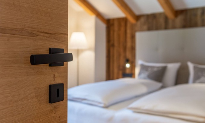 Fie allo Sciliar Apartment | Apartment 'Berg' with Mountain View, Private Garden and Wi-Fi