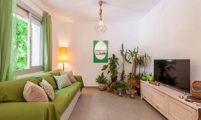 Mataro Apartment | Apartment 'Boutique Beach Mataró' with Wi-Fi