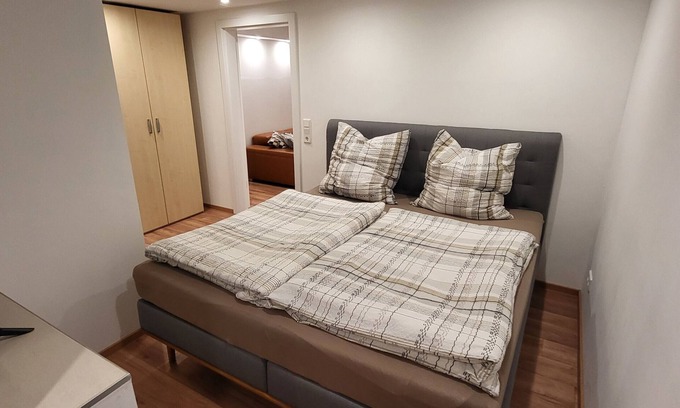 Fuldatal Apartment | Apartment 'Burgstraße' with Private Terrace, Private Garden and Wi-Fi