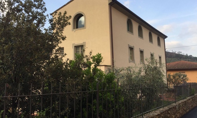 Calci Apartment | Apartment 'Calci - Dal Monte Al Mare' with Mountain View, Garden and Wi-Fi