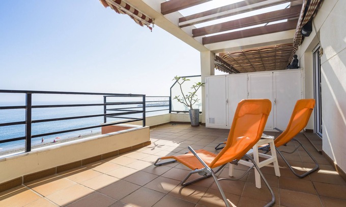 Caleta de Velez Apartment | APARTMENT CALETA DE VÉLEZ, ALGARROBO, TORRE DEL MAR First line of beach