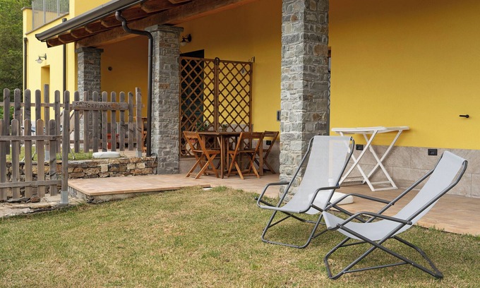Zignago Apartment | Apartment 'Camera 6' with Mountain View, Wi-Fi and Air Conditioning