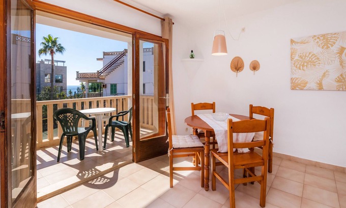Cala Figuera Apartment | Apartment 'Can Salas 1 Dormitorio 102' with Sea View, Wi-Fi and Air Conditioning