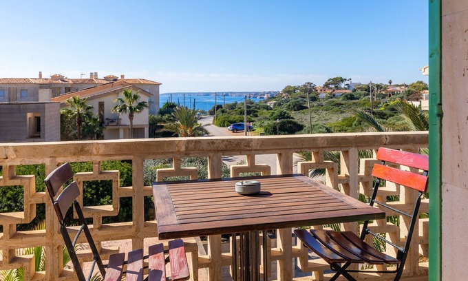 Cala Figuera Apartment | Apartment 'Can Salas 2 Dormitorios D' with Sea View, Wi-Fi and Air Conditioning