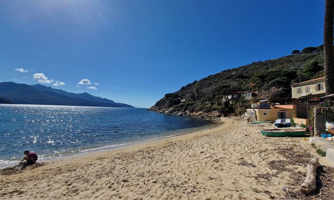 Scaglieri Apartment | Apartment 'Casa Elbabella Closed To Beach' with Private Terrace