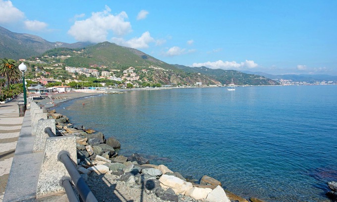 Arenzano Apartment | Apartment 'Casa Monica' with Air Conditioning