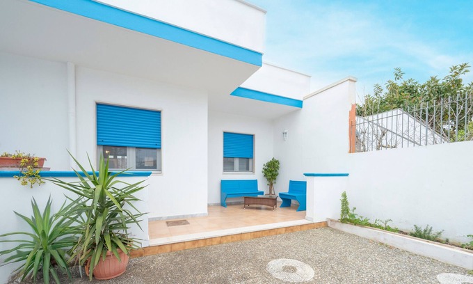 Roca Vecchia Apartment | Apartment 'Casa Relax San Foca' with Private Terrace, Private Garden and Air Conditioning