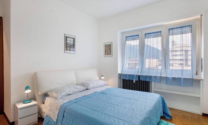 Aosta Apartment | Apartment 'Casa Rosa' with Mountain View and Balcony