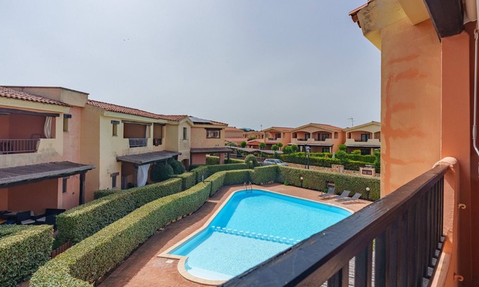 Murta Maria Apartment | Apartment 'Casa Vacanze Melone' with Shared Pool, Private Terrace and Balcony