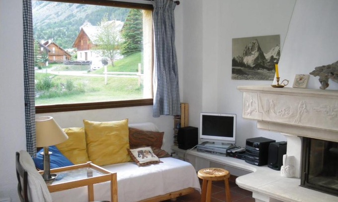 Nevache Apartment | Apartment Challanches Nevache Hautes Alpes one of the most beautiful view