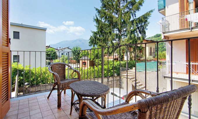 Colico Apartment | Apartment "Colorful" with Mountain View & Private Garden