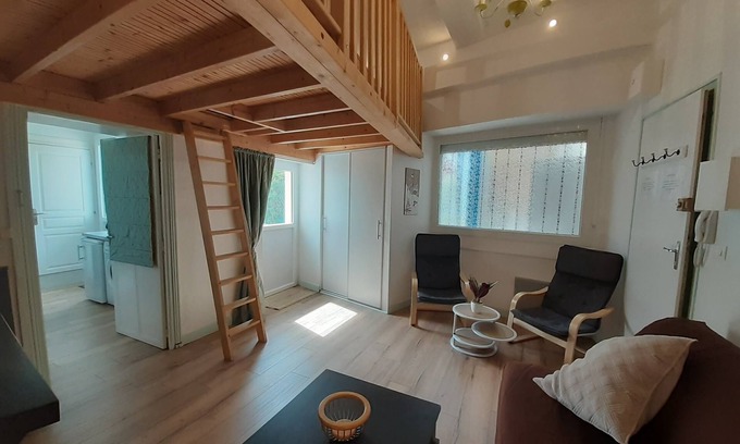 Argeles Gazost Apartment | Apartment 'Confortable' with Mountain View, Private Terrace and Wi-Fi