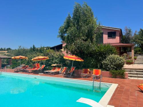 Citta Sant'Angelo Apartment | Apartment Contrada Brecciano-2 by Interhome
