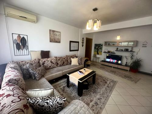 Tirana Apartment | Apartment Crystal Comfort Stylish Spotless