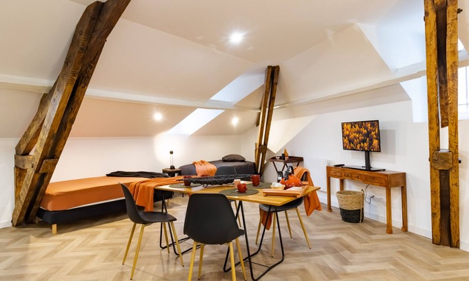 Perigueux Apartment | Apartment 'D'am Chic Nomade Campagne en ville' with Wi-Fi