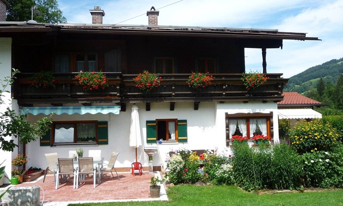Schoenau am Koenigssee Condo | Apartment * (DTV Kassification) with a large sunny balcony u. wonderful mountain view